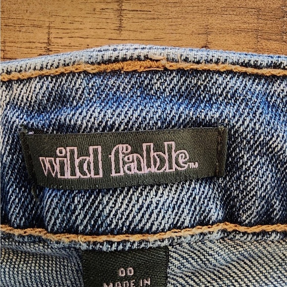 Wild fable Distressed High Rise jeans size 00 - Picture 3 of 3